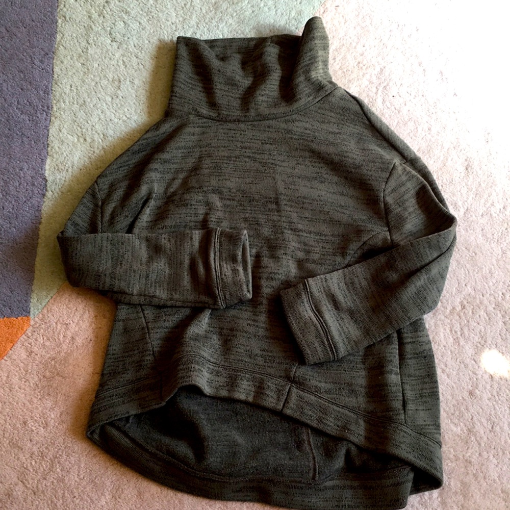 Saturday Sunday moss crop Fleece 🍁5 for $25🍁